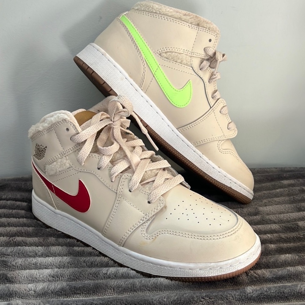 Air Jordan 1 Mid Utility GS 'Fleece'